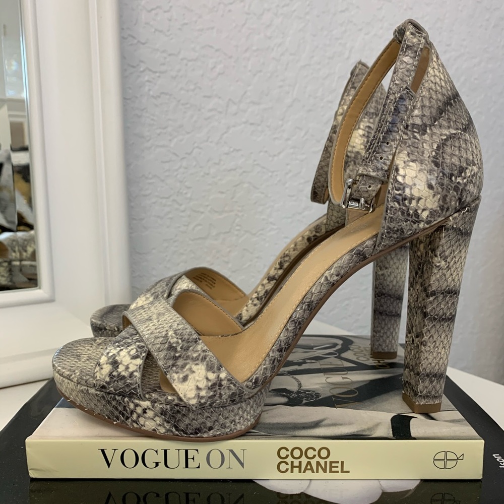 ❗️SOLD❗️NWOT - Michael Kors Python Embossed Leather Sandals